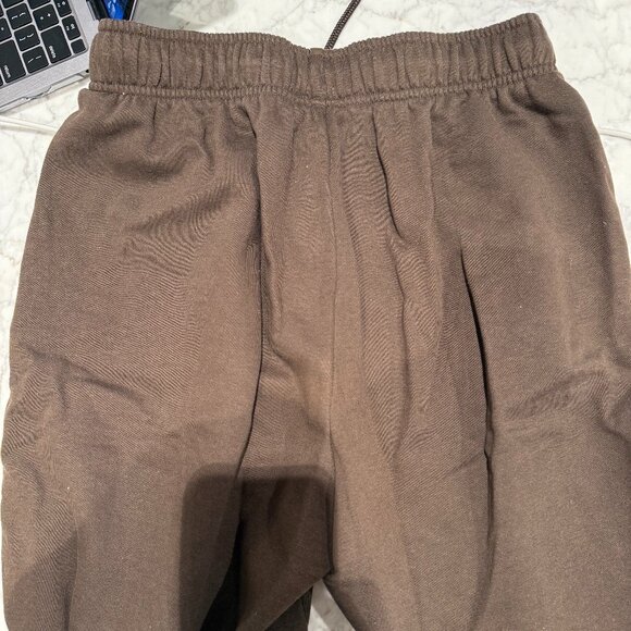 alo Accolade Sweatpant - Picture 3 of 3